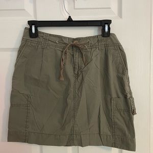 Calvin Klein Vintage Army Green Mini Skirt. Size 6.